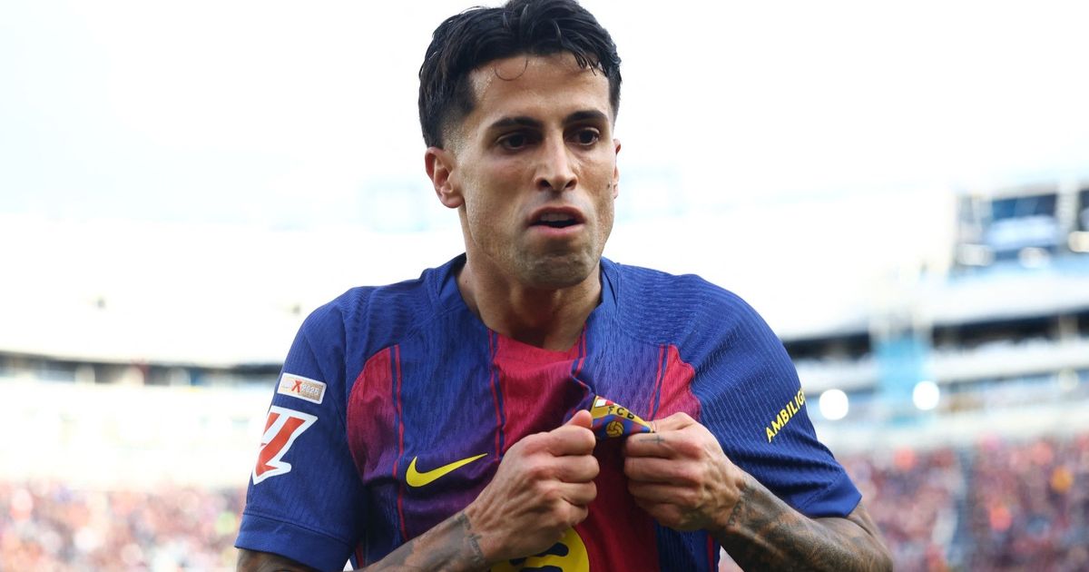 برشلونة يحدد موقفه من بقاء جواو كانسيلو.. والهلال يترقب