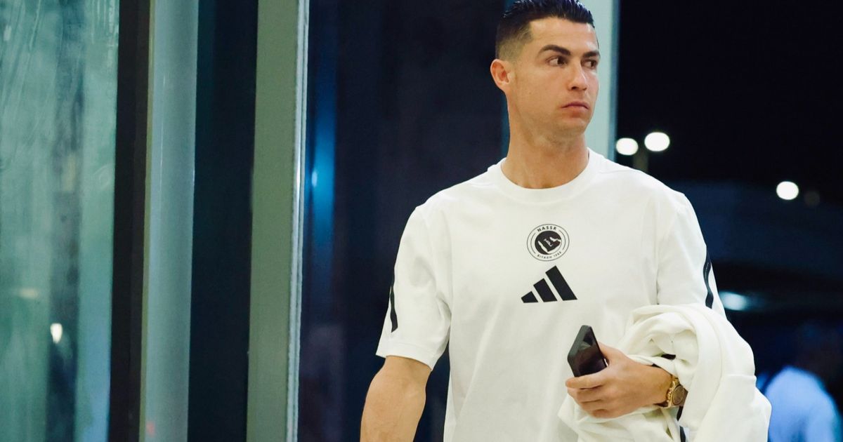 رونالدو يتقدم بعثة النصر لمواجهة الفتح في دوري روشن السعودي