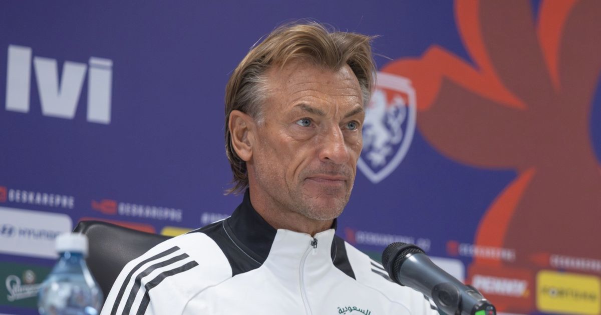 رونار يؤكد غياب العقيدي وناصر الدوسري عن مباراة السعودية والتشيك