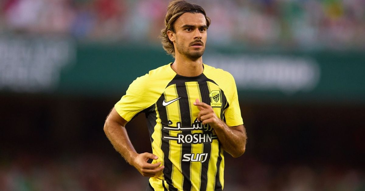 رين يعلن ضم البرتغالي جوتا من الاتحاد