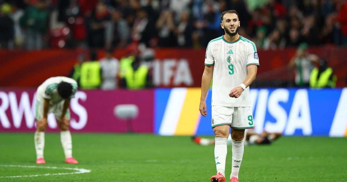 بلومي وعمورة في أول قائمة للجزائر مع المدرب حمداني