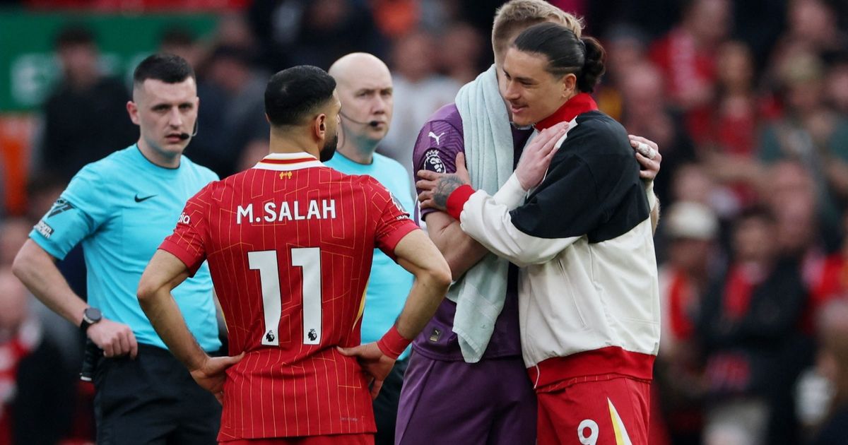 وسط اتصالات مع الهلال وأوسيمين ونونيز.. هل فقد نادي نابولي عقله؟