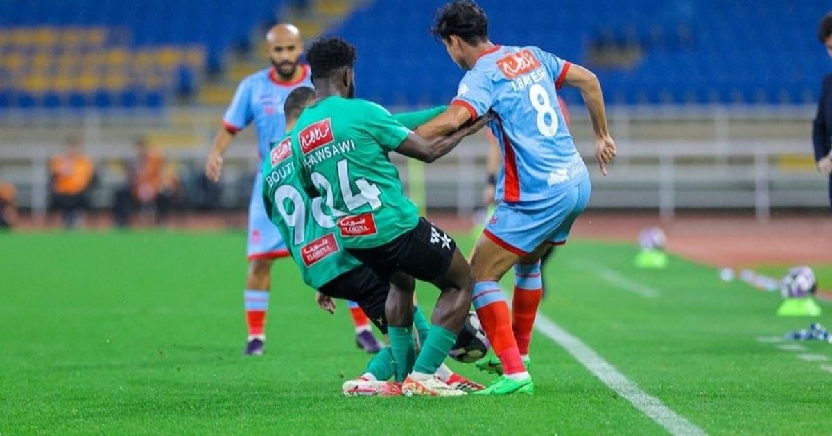 النجمة يواصل نزيف النقاط في الدوري السعودي بتعادله مع الرياض