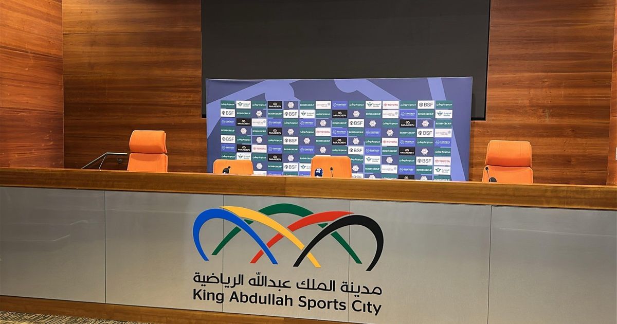 إلغاء مؤتمر صحفي لكونسيساو مدرب الاتحاد.. السبب بنزيما؟