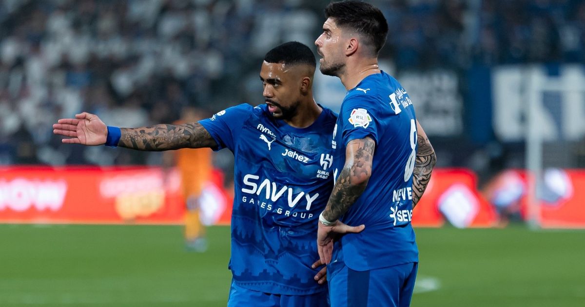 شاهد.. التعاون يقدم خدمة للنصر ويفرض تعادلاً مثيراً على الهلال