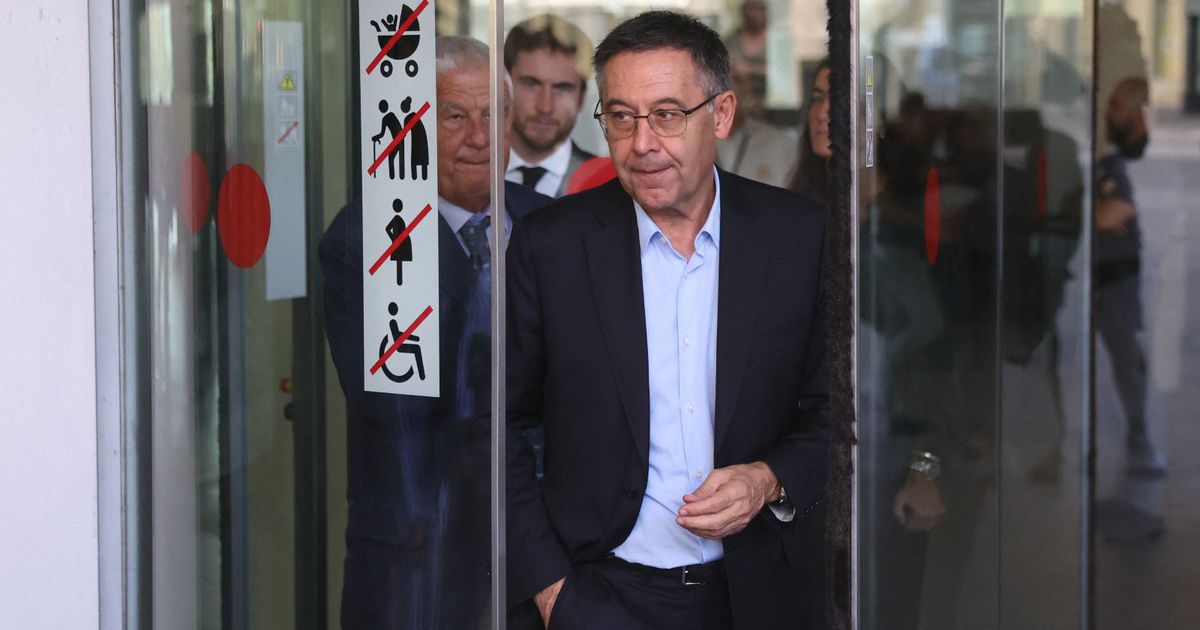 بارتوميو يبرّر مدفوعات برشلونة لنيغريرا بـ"تقارير تحكيمية واستشارات رياضية"