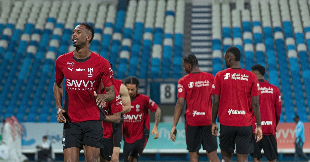تشكيلة الهلال المتوقعة أمام نيوم.. مَن يعوّض بنزيما والدوسري؟