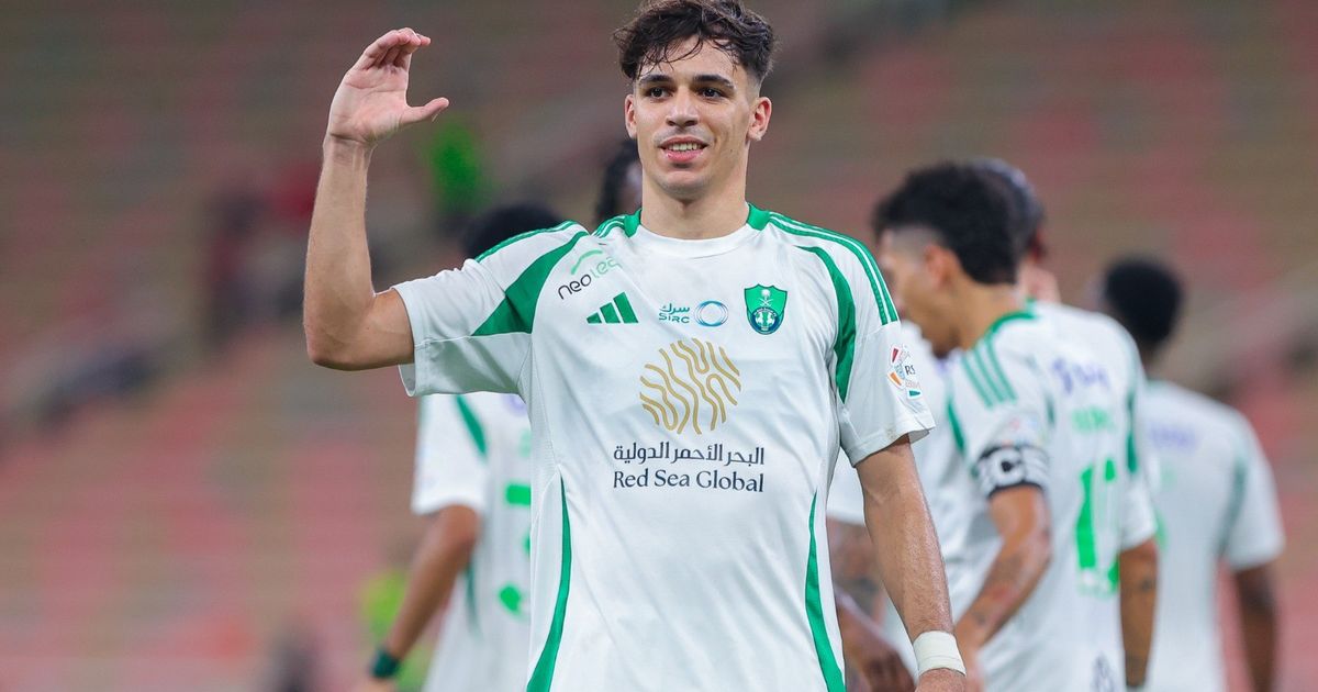 هل يعود غابري فيغا لاعب الأهلي إلى سيلتا فيغو "فريق عمره"؟