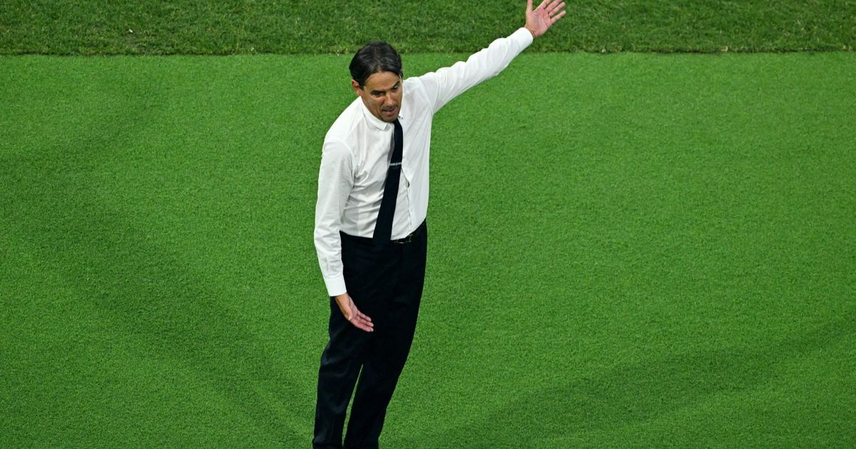 سيموني إنزاغي يبلغ إنتر ميلان بالرحيل من أجل تدريب الهلال