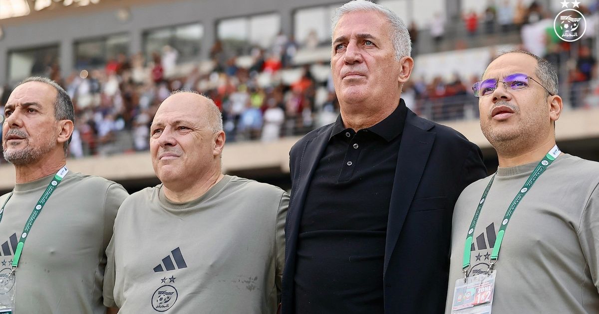 بيتكوفيتش مدرب الجزائر يدافع عن محرز بعد التأهل إلى كأس العالم
