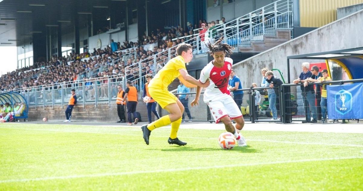 نيوم يقترب من خطف جوهرة موناكو من بين أنياب أندية أوروبا