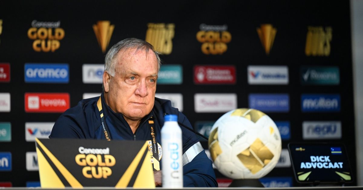 عودة الهولندي أدفوكات لقيادة منتخب كوراساو قبل كأس العالم