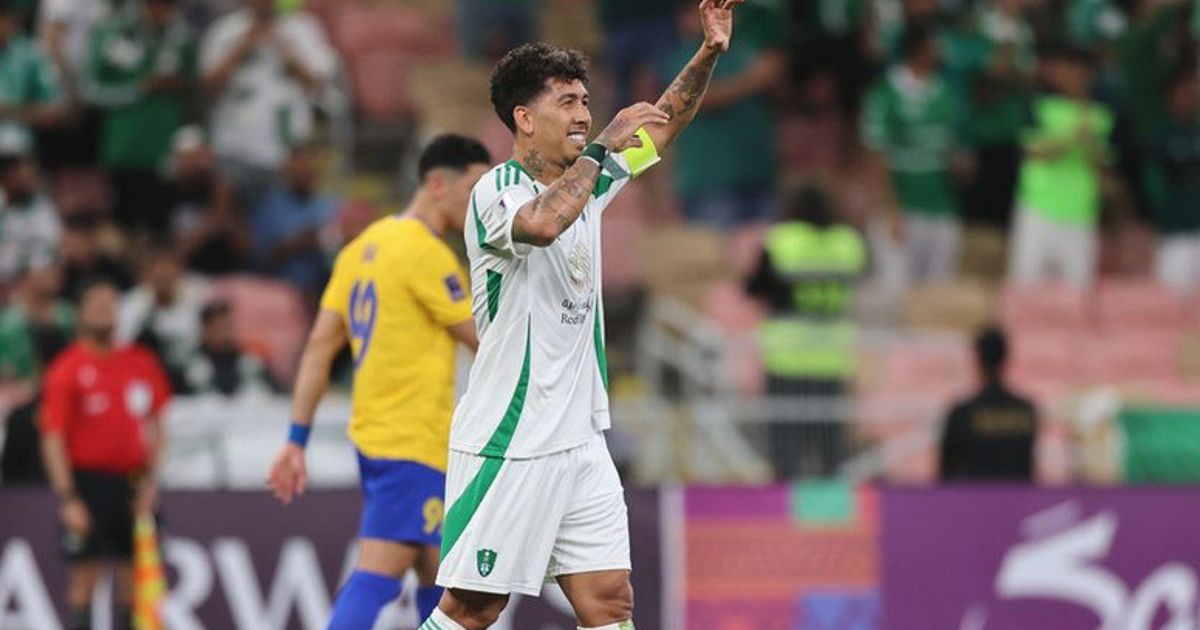 يايسله يشيد بمسار "تاريخي" للأهلي وفيرمينو يُغلّب الفريق