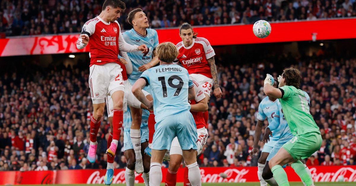 شاهد.. أرسنال على بعد خطوة من لقب الدوري الإنجليزي بفضل "سلاحه المفضل"