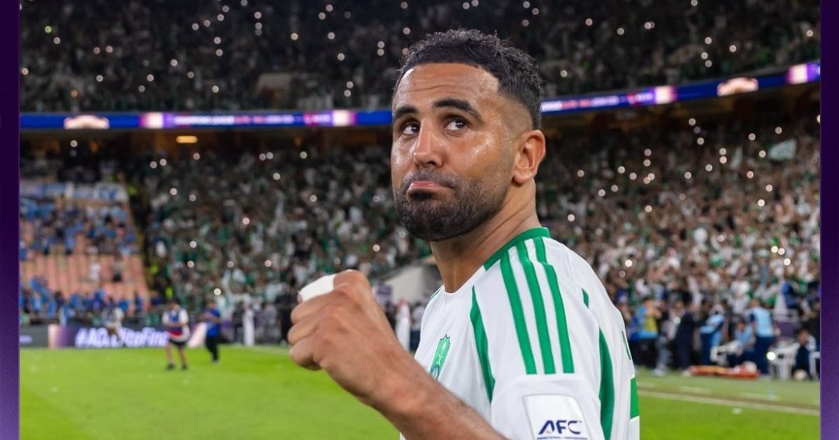 وعد فأوفى.. محرز يُذكر بوعده وجمهور الأهلي يُذهل النجم الجزائري