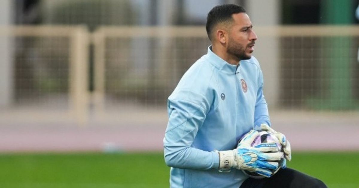 شاهد.. حارس ضمك يتصدى لركلتي جزاء في 4 دقائق بدوري روشن السعودي