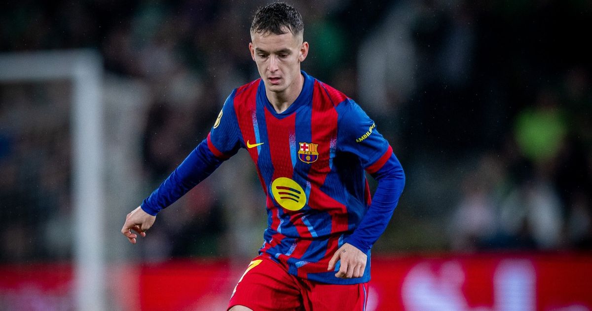 ديبورتيفو لاكورونيا يسابق الزمن لضم لاعب وسط برشلونة
