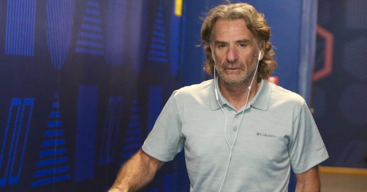 إقالة كارينيو مدرب الرياض بعد غياب الفوز منذ أكتوبر 2025