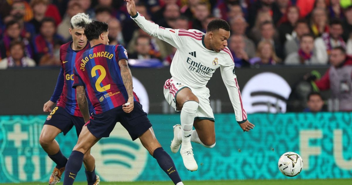كانسيلو مشيداً بريال مدريد: يحقق الفوز بأقل عدد من الفرص