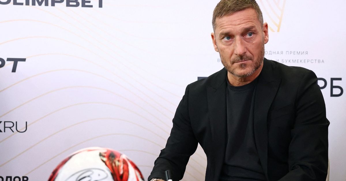 أسطورة إيطاليا توتي يؤكد إجراء محادثات لعودته إلى روما