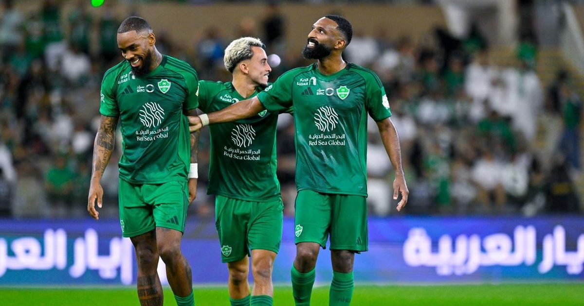 شاهد.. "هاتريك" إيفان توني يقود الأهلي للفوز على الفتح
