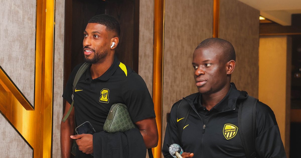 كريم بنزيما "المتمرد" يغيب عن تشكيلة الاتحاد أمام الفتح بالدوري السعودي