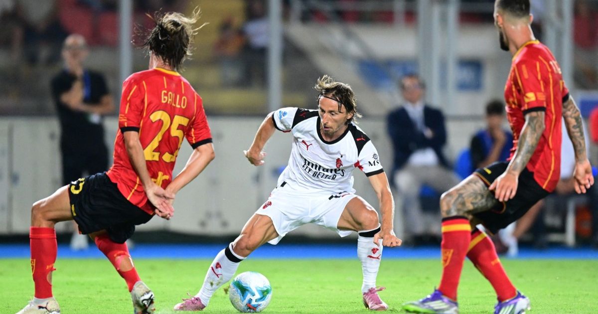 أول مساهمة من مودريتش.. ميلان يحقق فوزه الأول بالدوري الإيطالي
