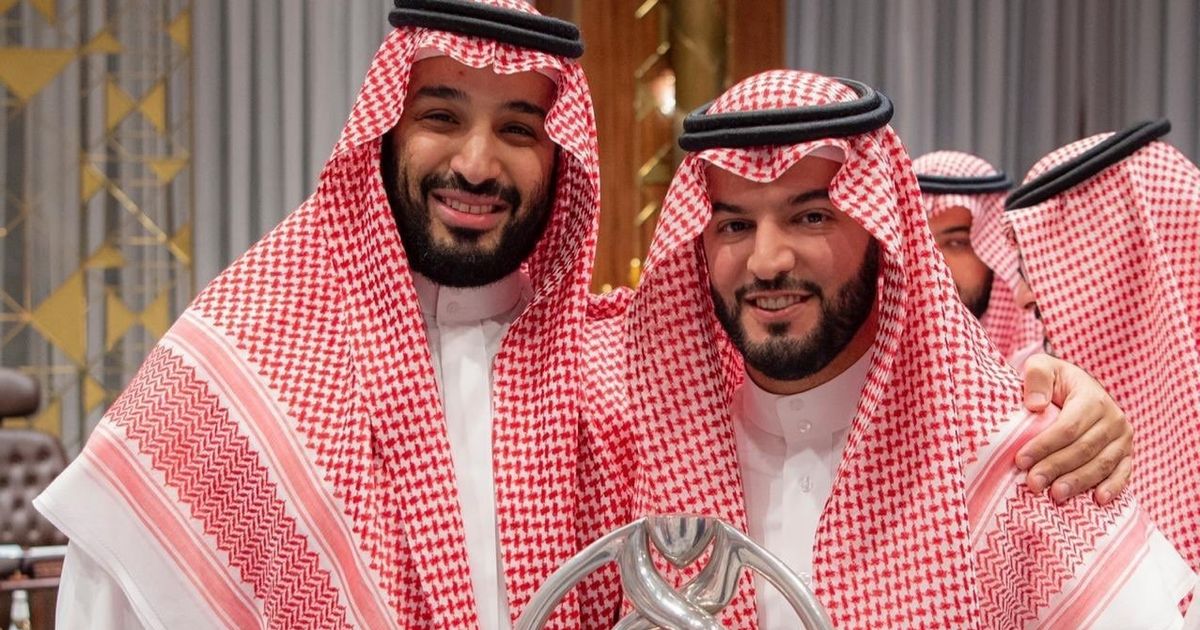 فهد بن نافل يُودع الهلال ويعلن "دعمه المطلق" للمرشح المقبل