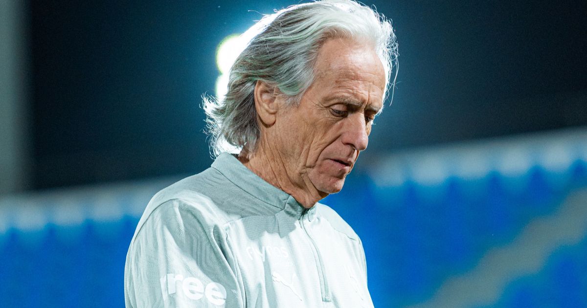 "محادثات جيدة" بين البرازيل وجورجي جيسوس لخلافة دوريفال