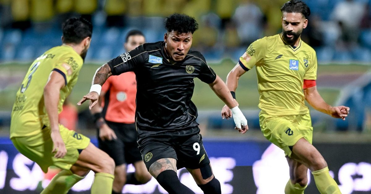 شاهد.. الحزم يخطف تعادلاً قاتلاً ويحرم الشباب من أول فوز بدوري روشن