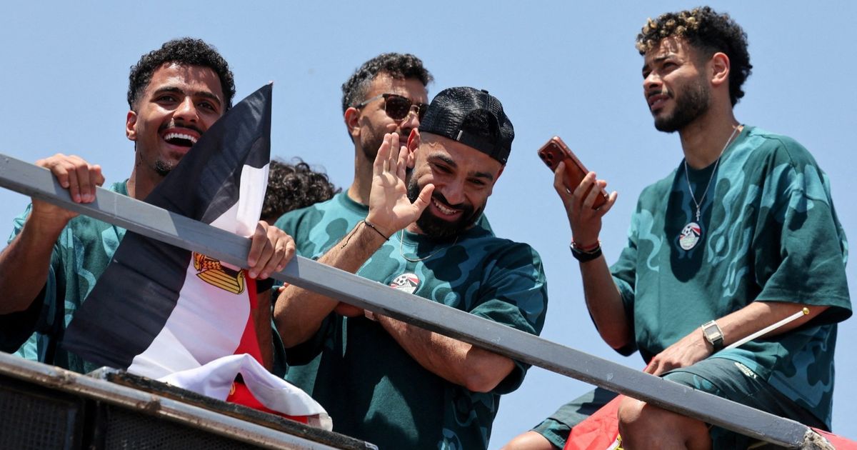 "الدوري السعودي ليس مكاناً للتقاعد".. مالك الخلود يتحدث عن صفقة صلاح