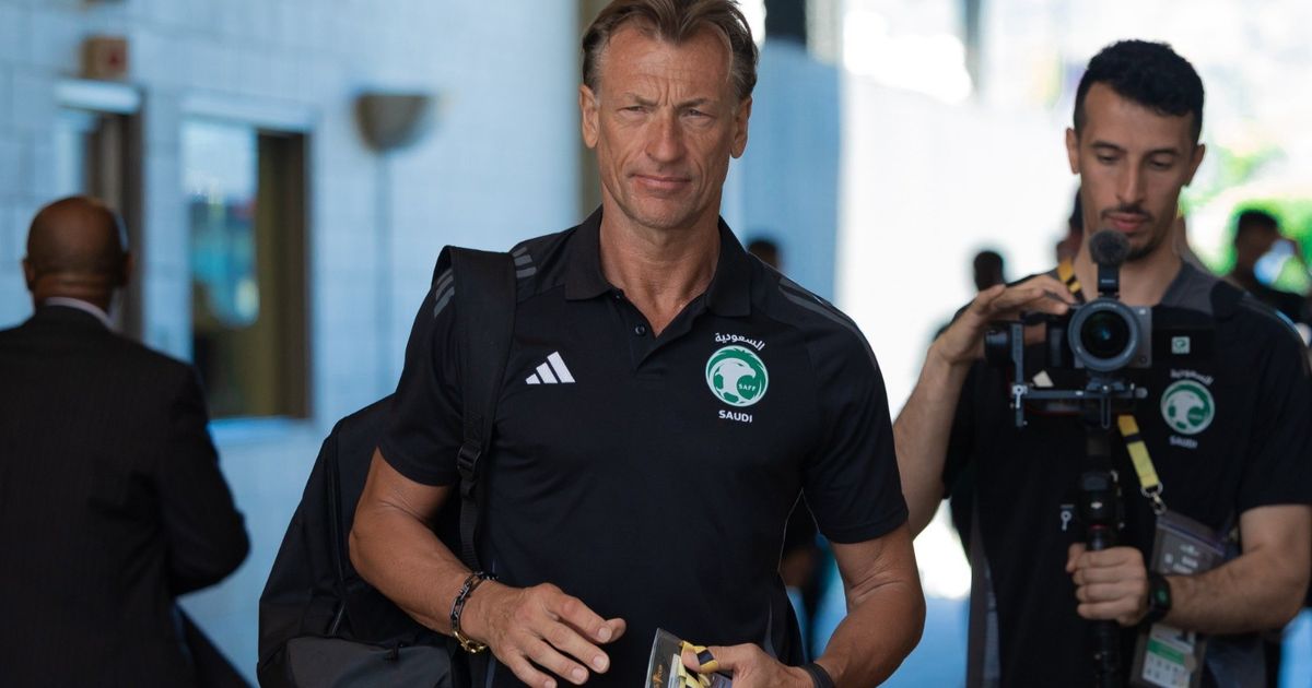 استبعاد البليهي.. رونار يختار قائمة السعودية لمعسكر التشيك