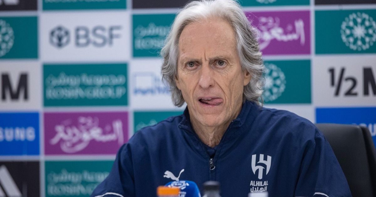 جيسوس عن تدريب البرازيل: أمر غير صحيح وغير موجود حالياً