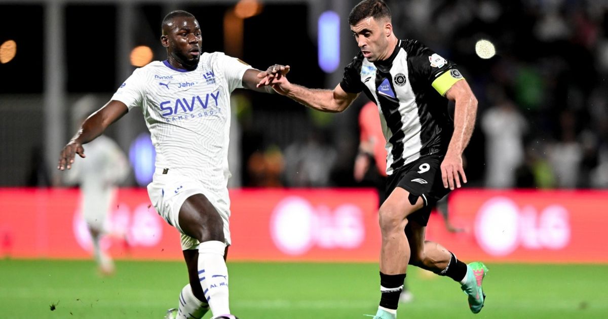 الهلال يعلن ضم حمد الله رسمياً.. والهداف المغربي يبدأ المران فوراً