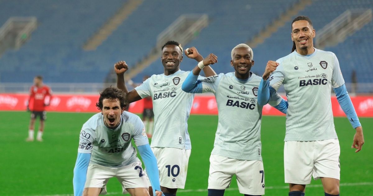 شاهد.. الفيحاء يتنفس الصعداء ويُغرق سفينة الرائد "الجريح"