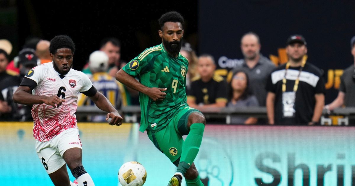 الشوط الأول.. ترينيداد وتوباغو تفاجئ السعودية بالكأس الذهبية