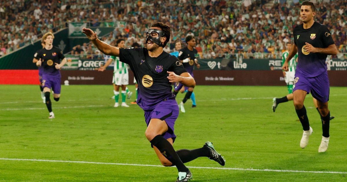 مساحات سبورت : 3 إصابات بدفاع برشلونة تثير القلق قبل مواجهة باريس سان جيرمان