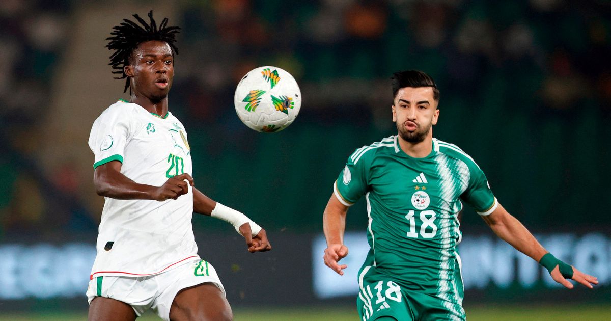 منتخب الجزائر يتلقى ضربة موجعة أخرى قبل ودية السعودية