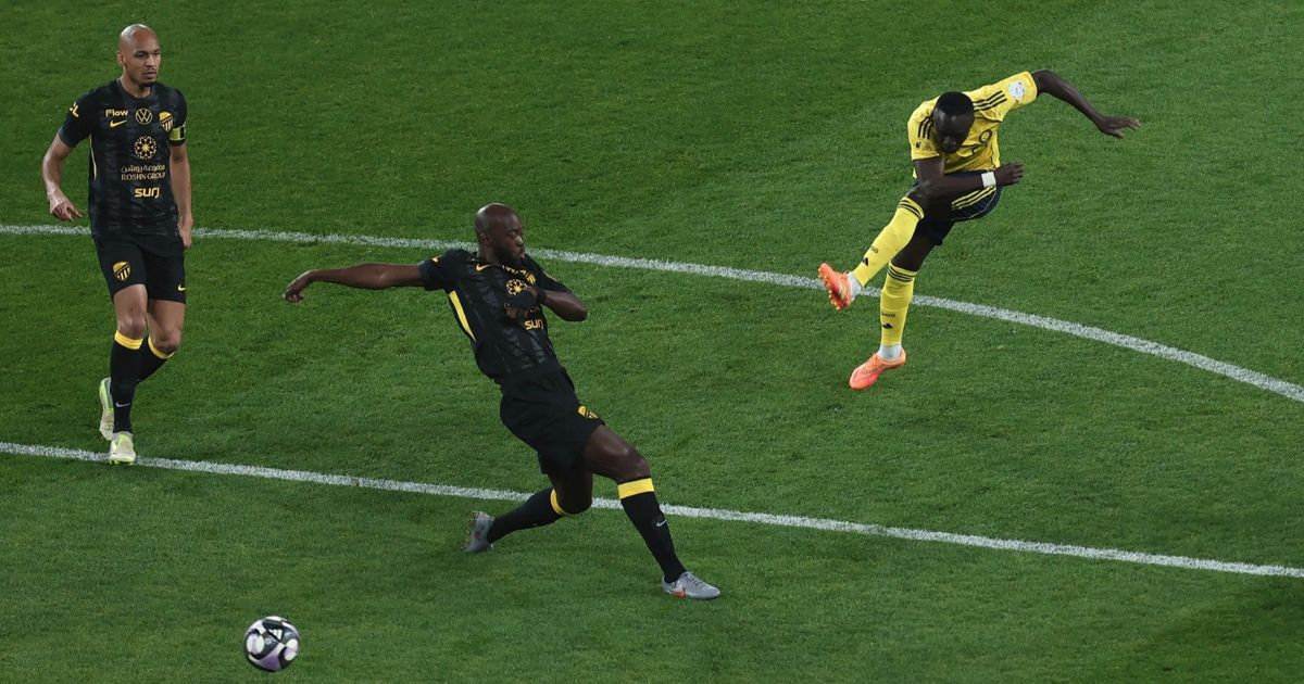 شاهد.. شوط أول سلبي في كلاسيكو النصر والاتحاد ورونالدو غائب حاضر