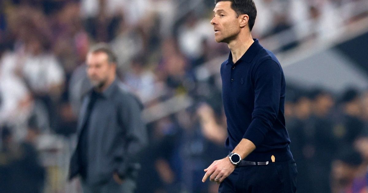 تشيلسي يُضيف مدرب ريال مدريد السابق إلى المرشحين لخلافة روسينيور