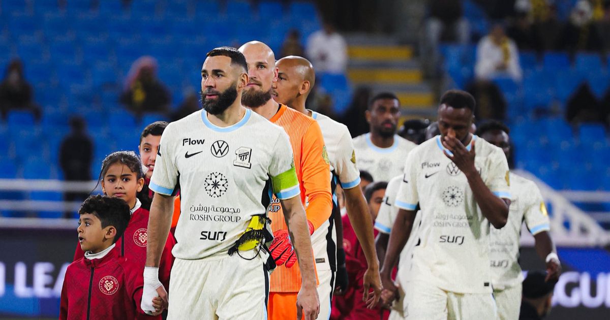 الرئيس السابق لأولمبيك ليون يربك حسابات الاتحاد لتجديد عقد كريم بنزيما