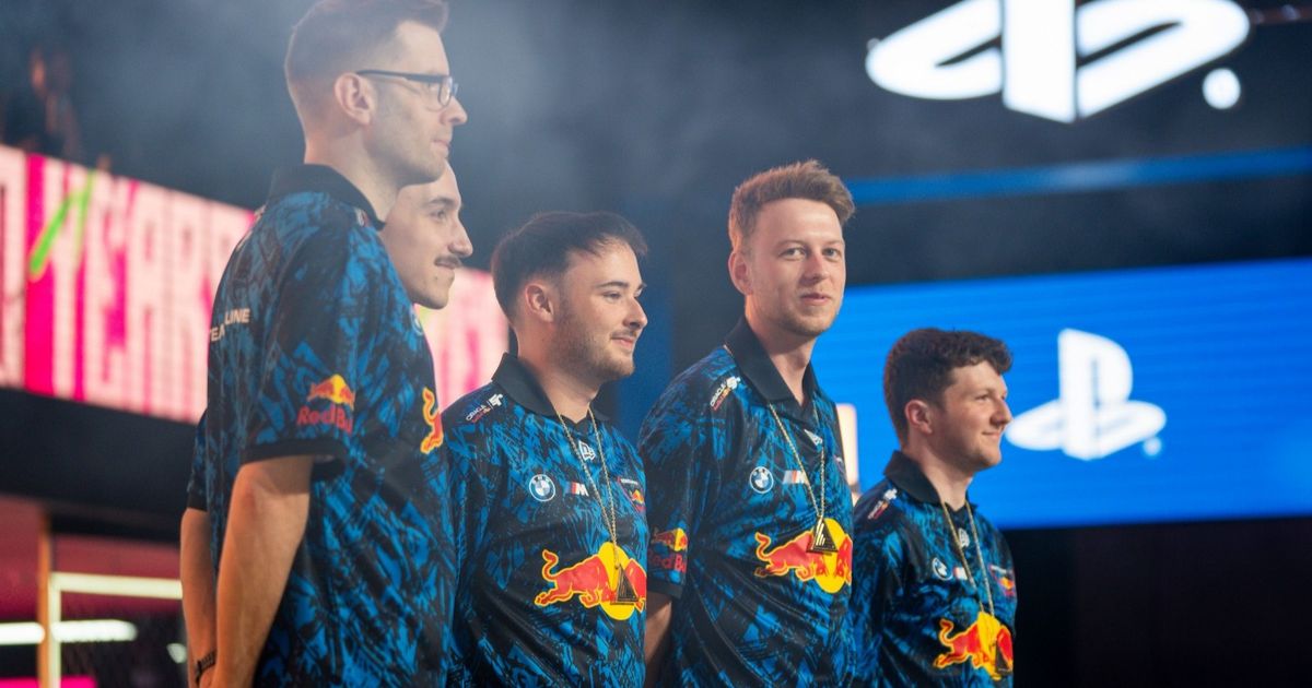 فريق Redline يتوج بأول كأس العالم للرياضات الإلكترونية