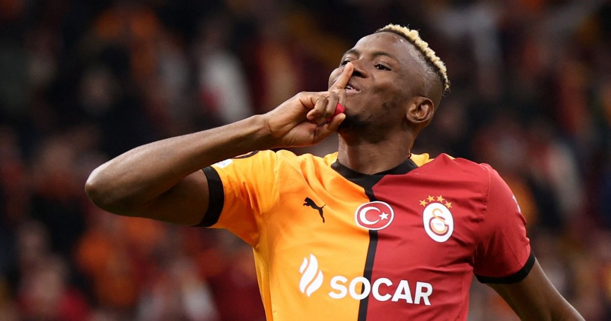 رغم العرض المغري الجديد.. أوسيمين يتمرد على الهلال مرة أخرى