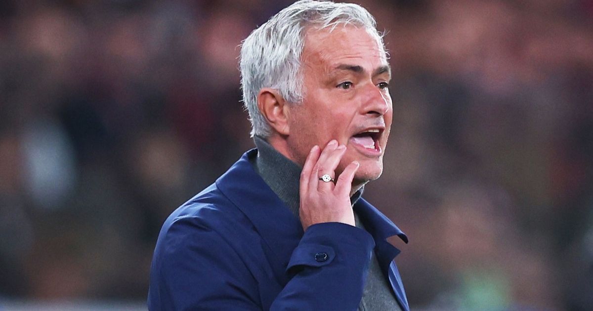 تصريحات مورينيو تشعل الجدل مجدداً بشأن عودته لريال مدريد