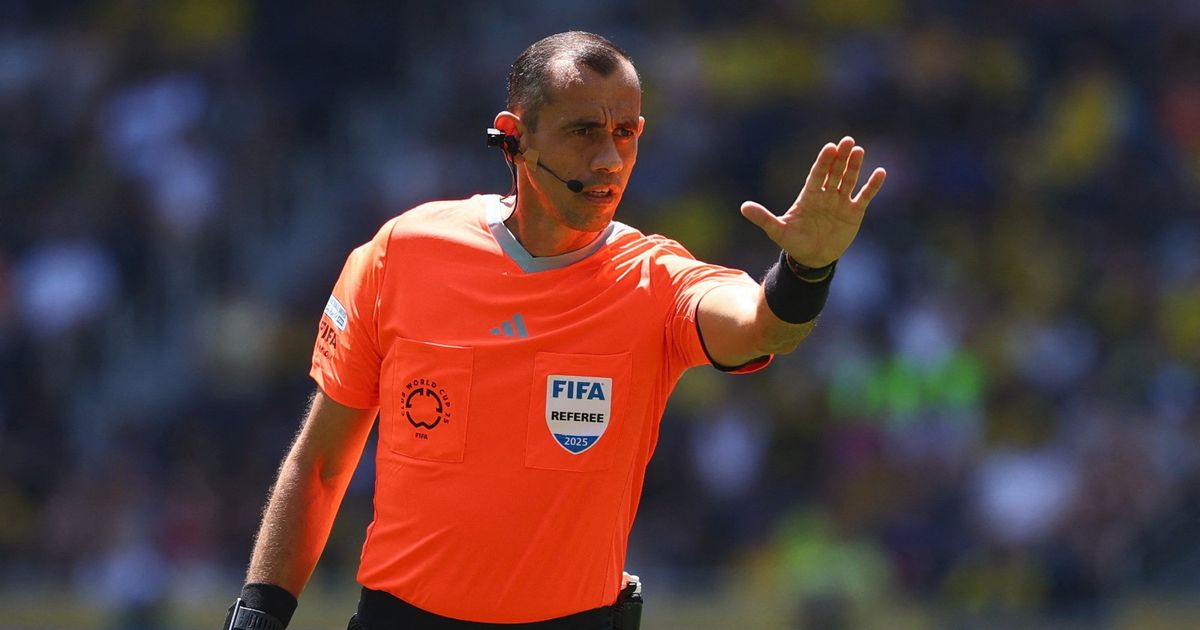 حكم باراغواياني لموقعة السعودية والأردن في نصف نهائي كأس العرب