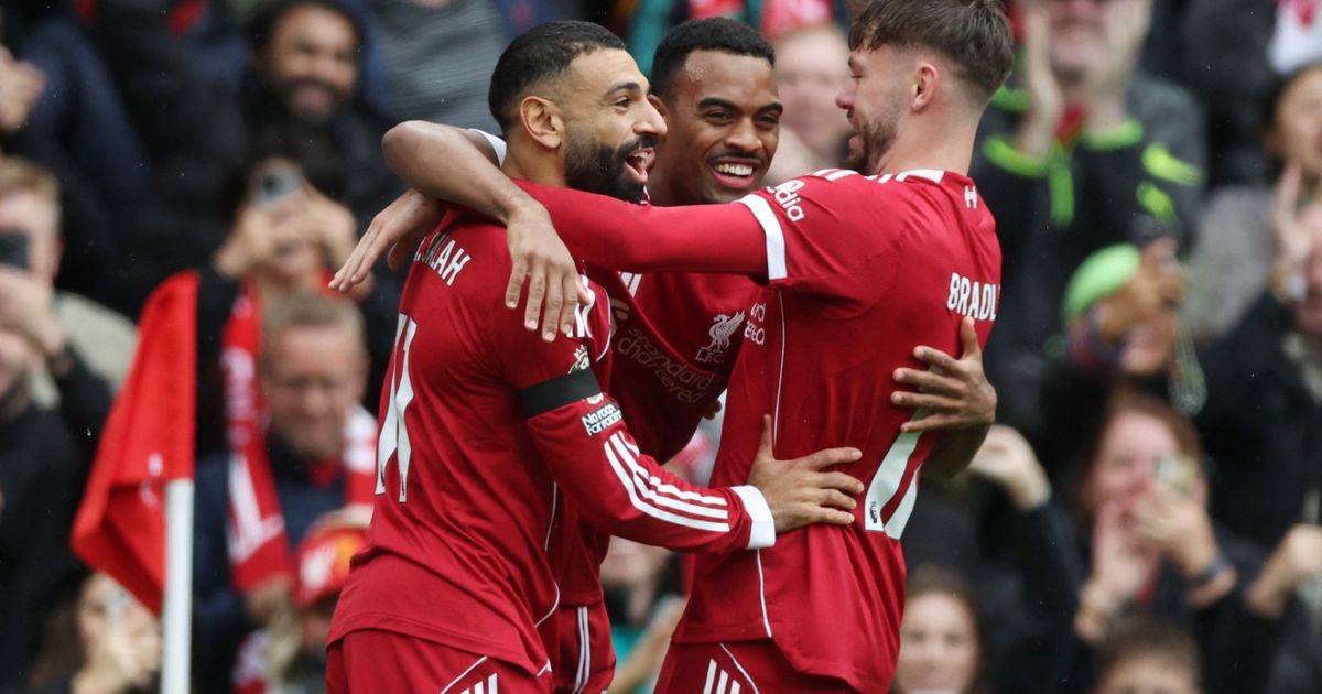 ليفربول يكافئ "مفاجأة الموسم الماضي" بعقد جديد