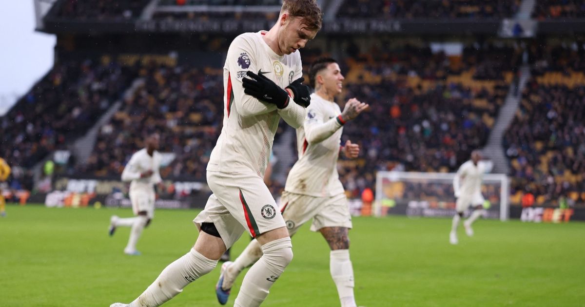 كول بالمر لاعب تشيلسي يدخل تاريخ الدوري الممتاز بثلاثية جديدة