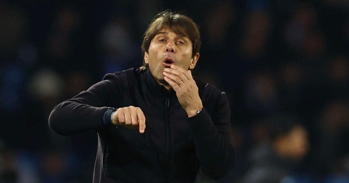 كونتي: نابولي يخوض موسماً عبثياً وهذا سبب سحب مكتوميناي