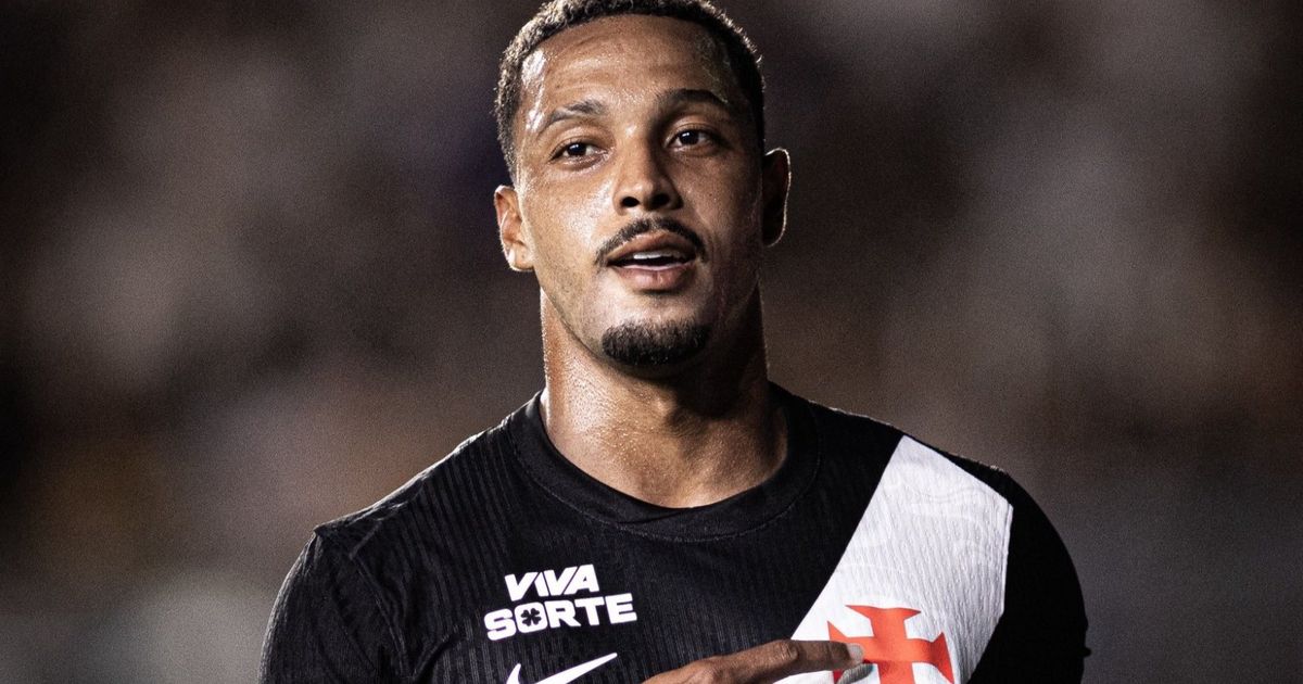 تفتيش منزل لاعب برازيلي في تحقيق يتعلق بتهريب المخدرات