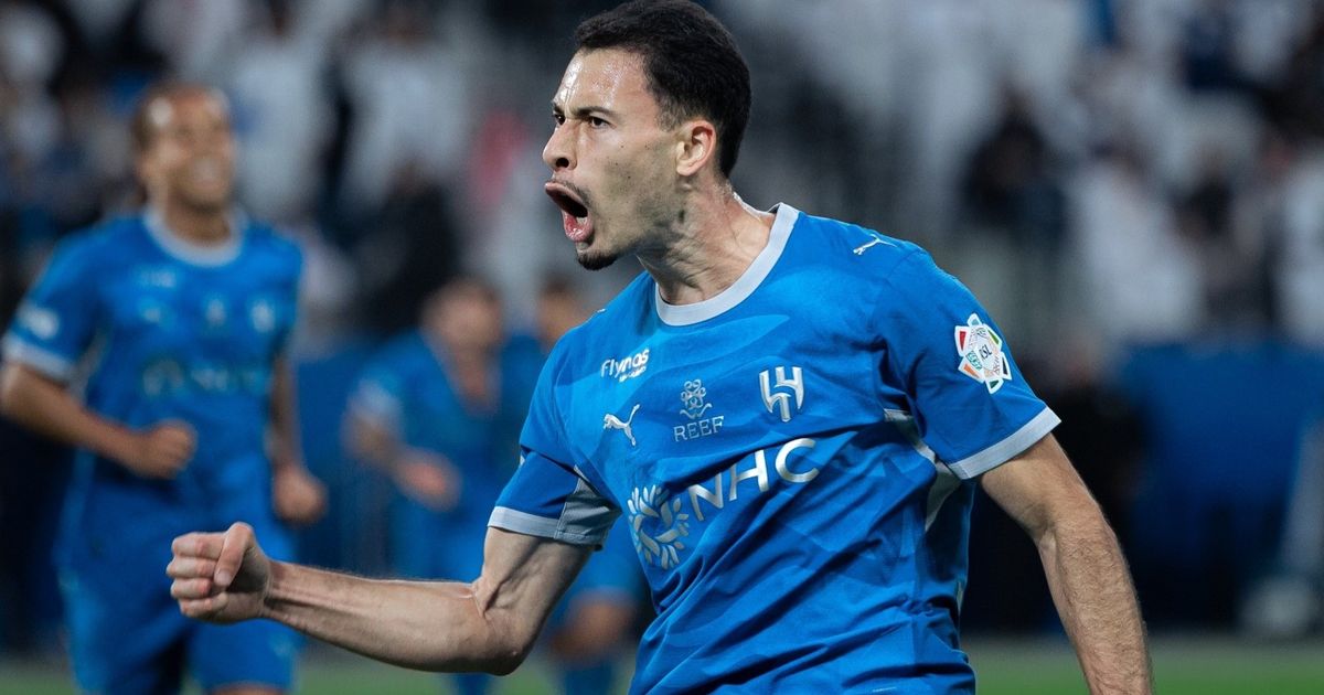 شاهد.. الهلال يحسم الكلاسيكو أمام الاتحاد ويستعيد صدارة الدوري السعودي